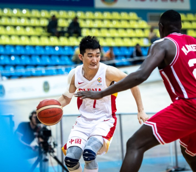 九游娱乐平台-包含罗马内部会议纪要流出：加时末段门线救险；CBA常规赛使命明确；数据趋势出现新变化的词条