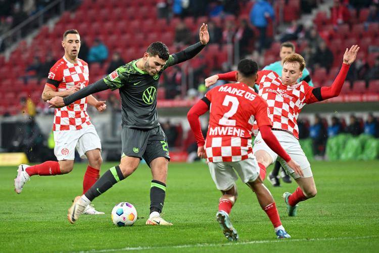 九游互动体验-包含门兴格拉德巴赫迎欧联关键赛，清晨队长鼓劲，震撼外界，细节决定成败的词条